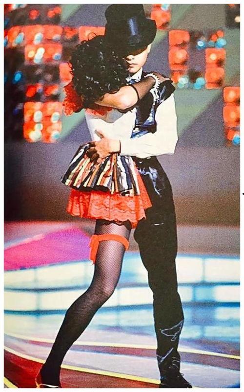 丝袜张国荣,张国荣的时尚魅力与永恒魅力